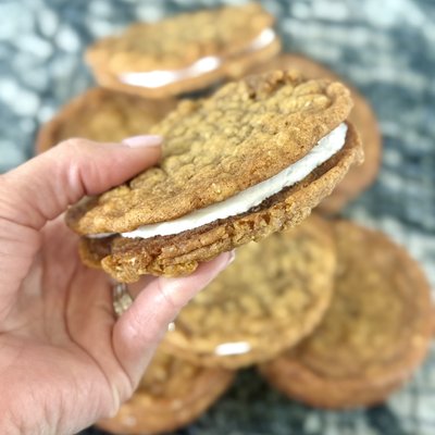 Oatmeal Cream Pie 
