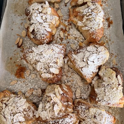 Sourdough Almond Croissant (4)