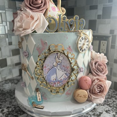 9in Cake 