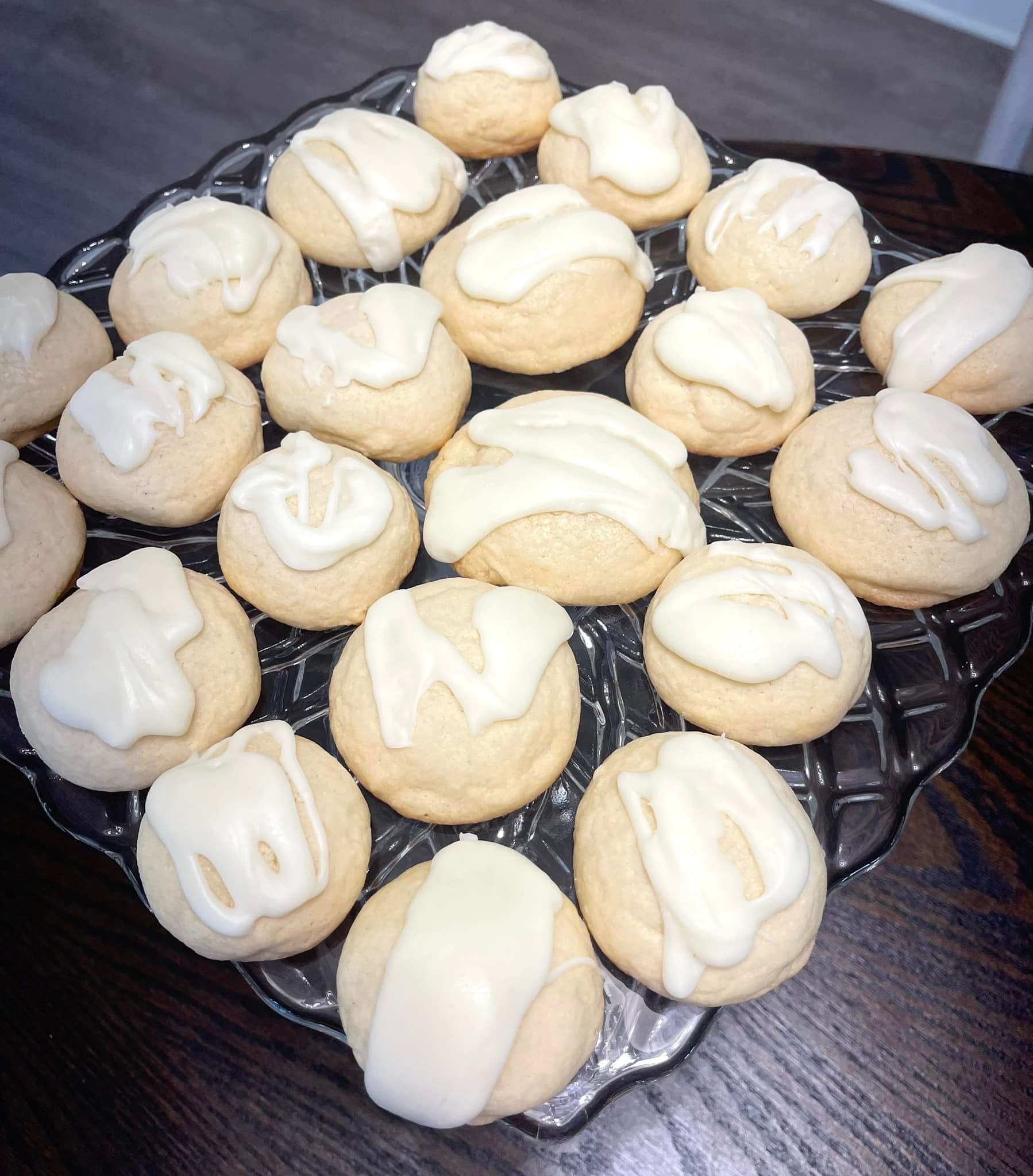 Lemon Meltaway Cookies (2 Dozen)