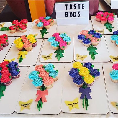 Flower Boutique Cupcakes 