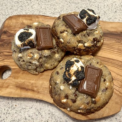 Stuffed S’mores Cookies