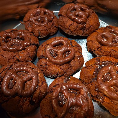 Sweet & Salty Fudge Brownie Cookies (Jumbo)
