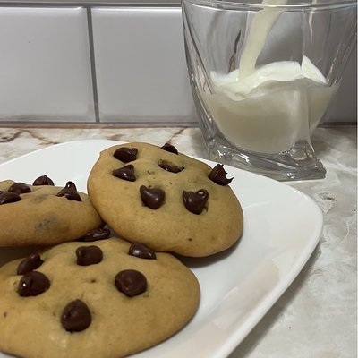 Classic Chocolate Chip Cookies- One Dozen