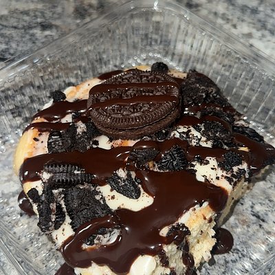 Oreo Cinnamon Rolls