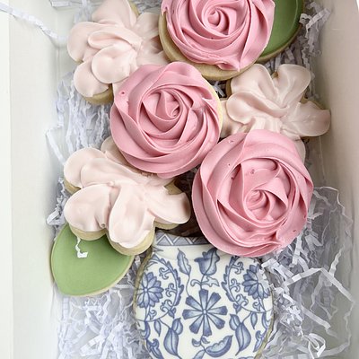 Chinoiserie Vase Gift Box