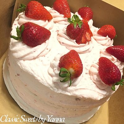 Strawberry Cake