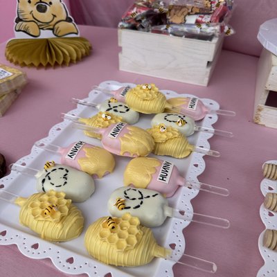 Cakesicles