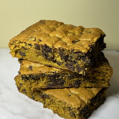 Pumpkin Chocolate Chip Squares