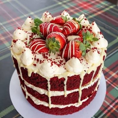 Red Velvet Cake With Chocolate Dipped Strawberries 