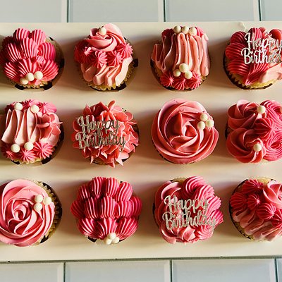 Deluxe Cupcakes 
