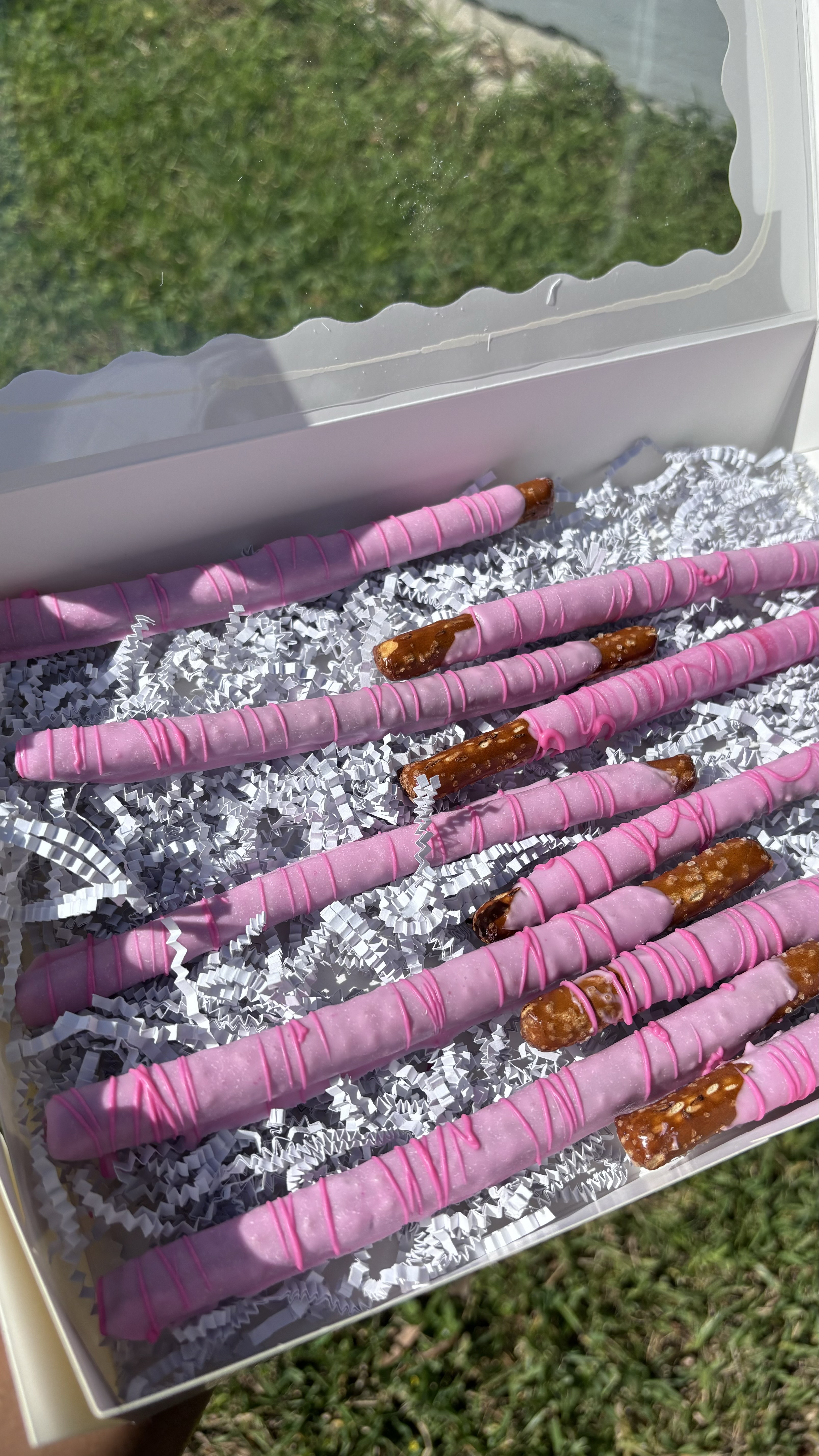 Dipped Pretzels (6 for $12)