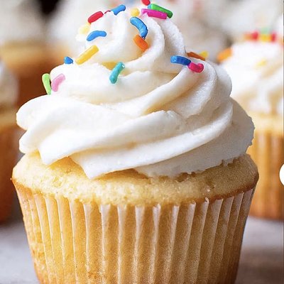 Vanilla Cupcakes 