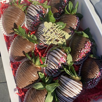 V-Day Strawberries 1 DOZEN (12ct)