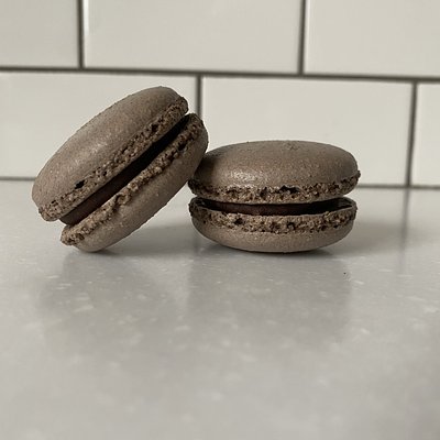 Thin Mint Macaron