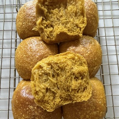 Pumpkin Harvest Rolls - Pack of 6