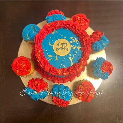 Mini Circle Cake With 5 Cupcakes 