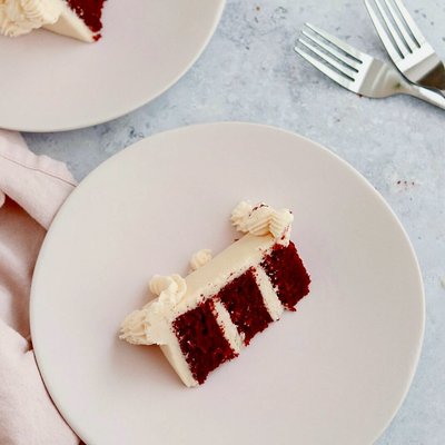 Petite Red Velvet Cake  4 Servings 
