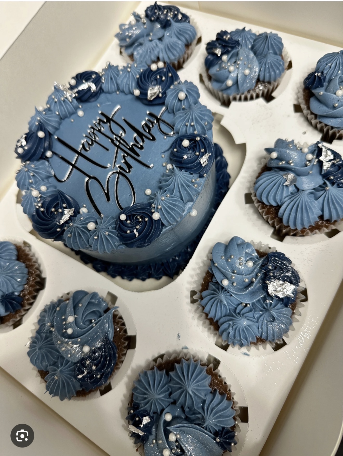 Bento Box- 8 Cupcakes