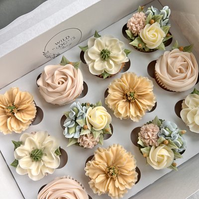 Dozen floral cupcakes 