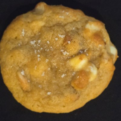 Ivory Tide White Chocolate Macadamia