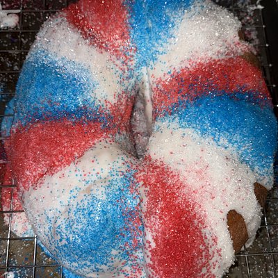 King Cake, Large (Approx. 4 lbs.)