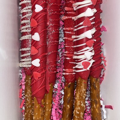 Chocolate Covered Pretzels 🥨 