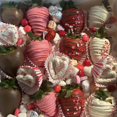 Chocolate Covered Stawberries🍓🍫