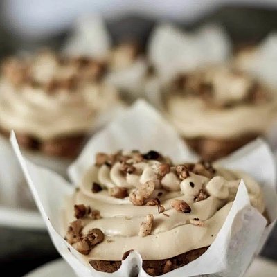 4pk- Carrot Cake W/pecan Muffins 