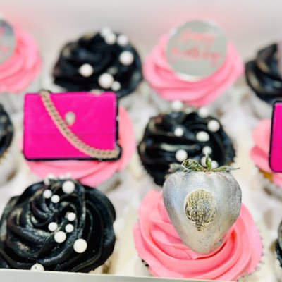 Deluxe Cupcakes 