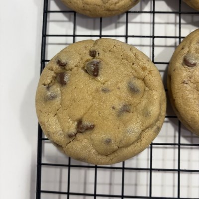 Gooey Chocolate Chip Cookies 