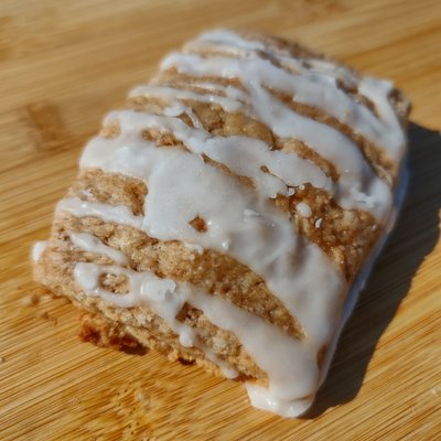 Cinnamon Scones 2-count