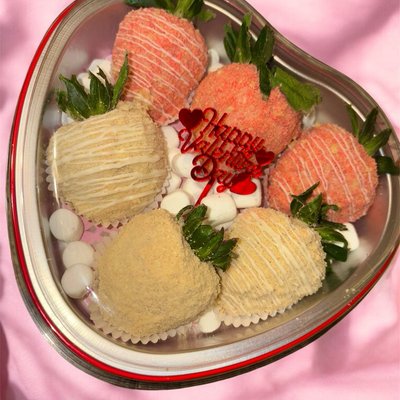 Specialty Dipped - 1/2 Dozen