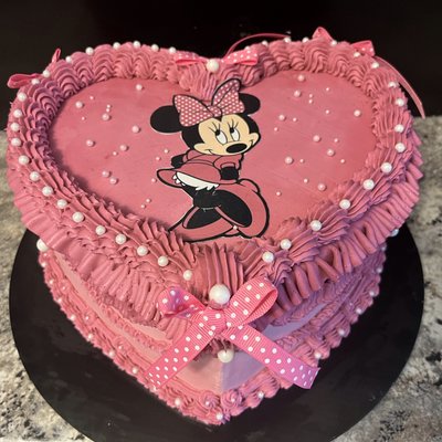  Vintage Heart Cakes