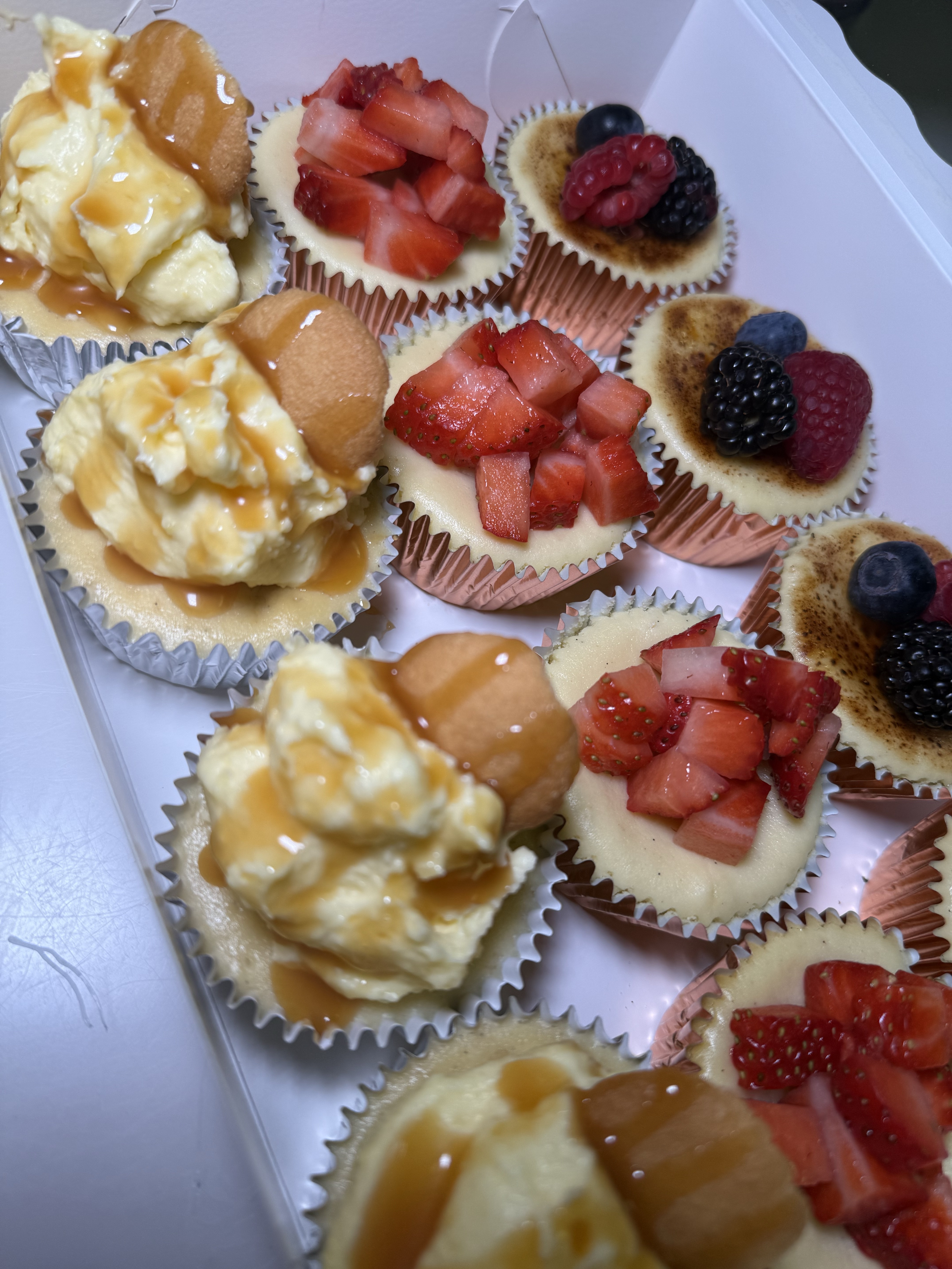 Mini Cheesecakes (Dozen) 