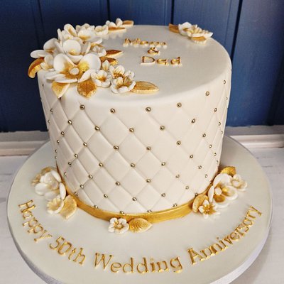 Anniversary Cake, Engagement Cake. 