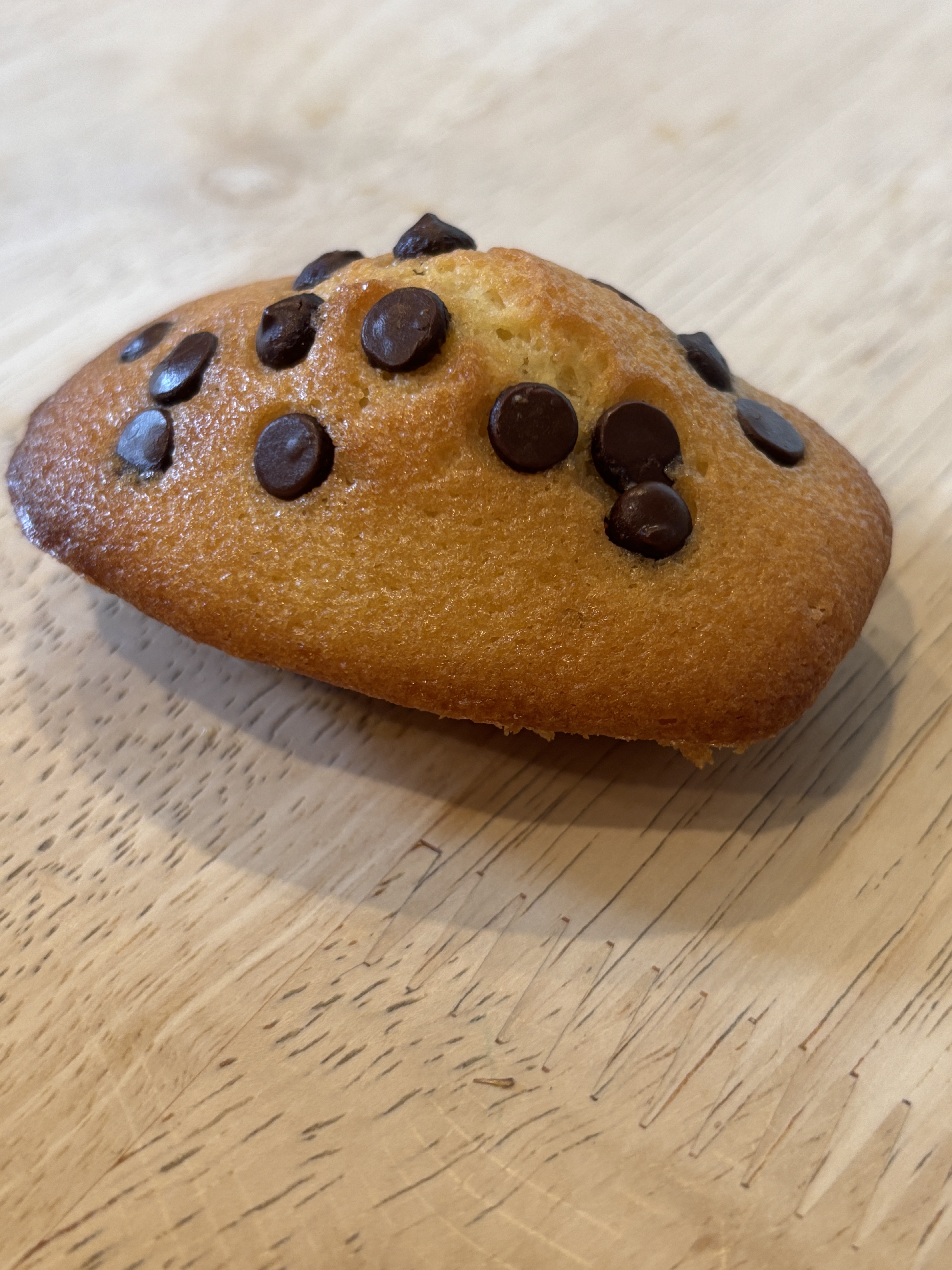 Bag of 8 Chocolate Chips Madeleines 