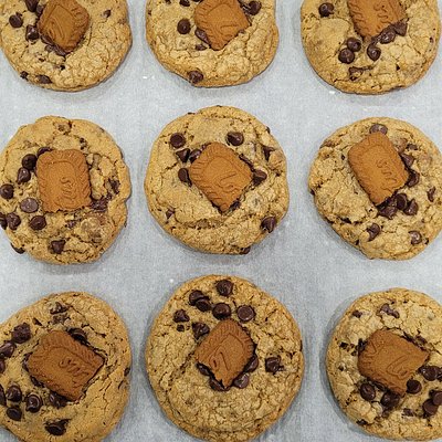🍪 Stuffed Biscoff Cookie Butter Chocolate Chip Cookies