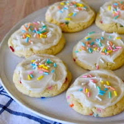 Funfetti Cookies/ 10 Cookies Included