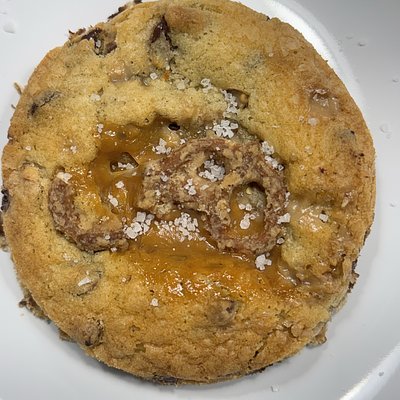 Kitchen Sink Cookie 1/2 Dozen