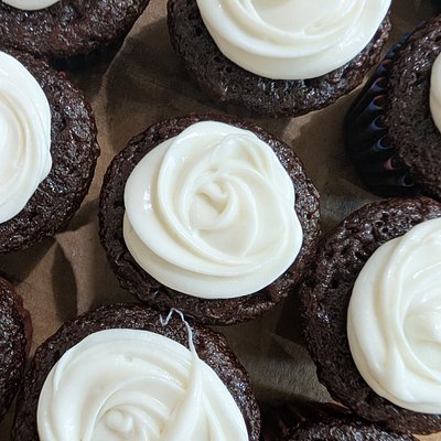 Mini Chocolate Cupcakes