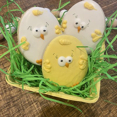 3 Chicks In A basket