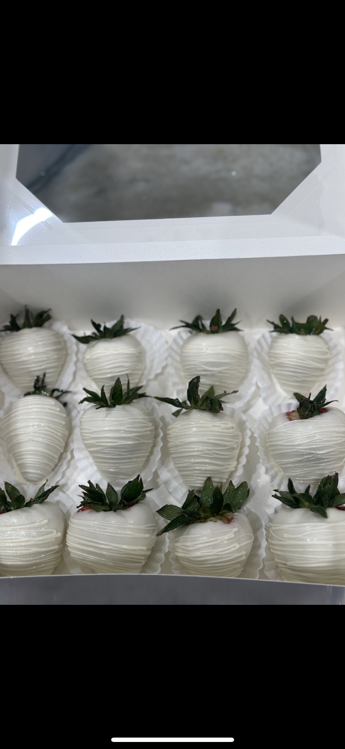 Dozen Plain Chocolate Strawberries 🍬