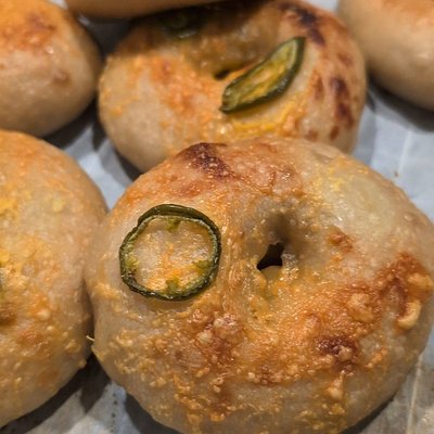 Sourdough Bagels: Jalapeno Cheddar - Dozen