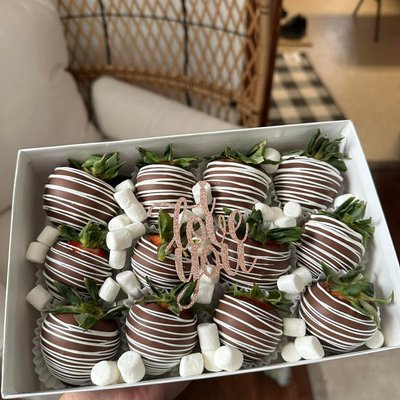 Regular Dozen Strawberries