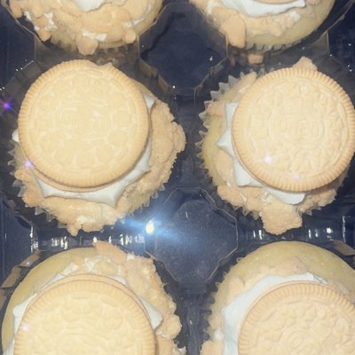 Vanilla Crunch Cupcakes 