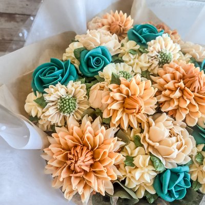 12 Cupcake Bouquet