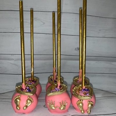 Treats: Cake Pops (dz)