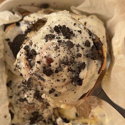 Oreo Cinnamon Rolls (Dozen)**