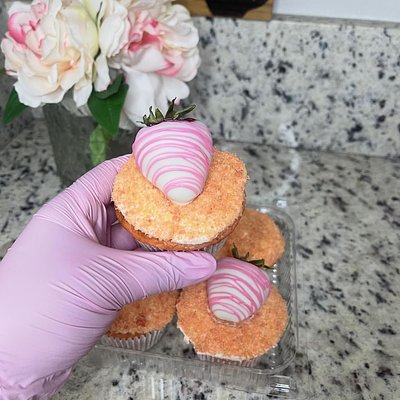 Strawberry crunch Cupcakes (4)